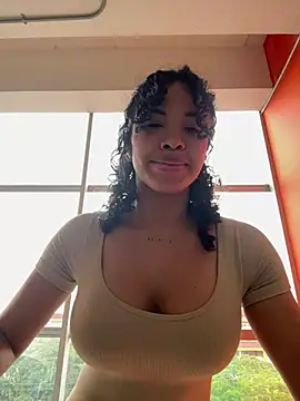 Brunettexio online show from February 2025 02:12:02 PM