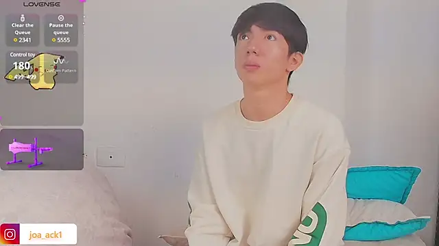 Levii Ackermann online show from February 2025 02:37:02 PM