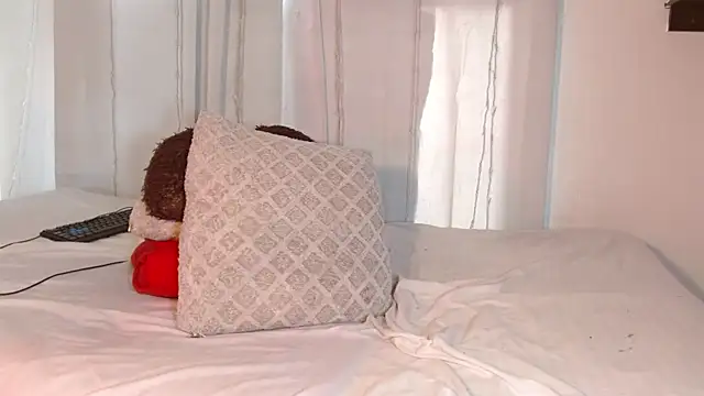 mollyguns online show from December 2024 09:33:02 PM