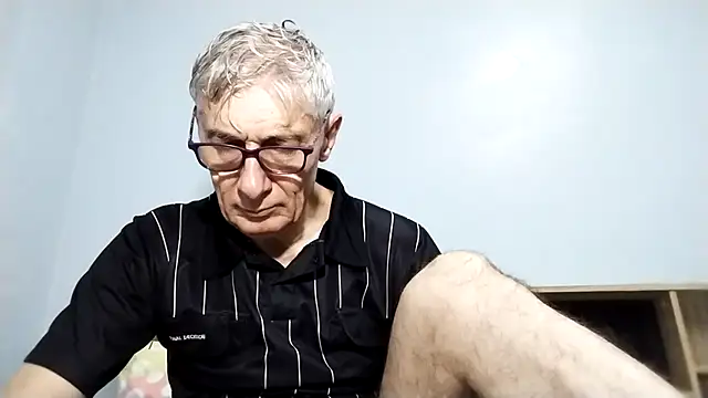 BIGUNCUTHARDCOCK online show from September 2025 02:00:02 AM