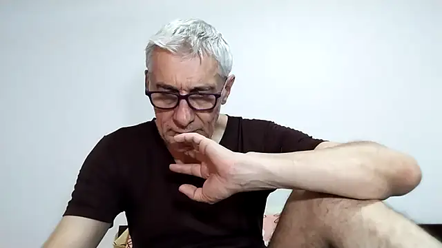 BIGUNCUTHARDCOCK online show from February 2026 01:26:01 AM