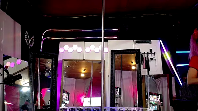 MadisonMarie online show from October 2025 06:30:01 AM