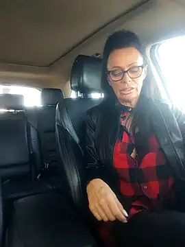 Snapshot of Misses-Cougar chatting on March 2025 01:07:02 PM Misses-Cougar online show from March 2025 01:07:02 PM