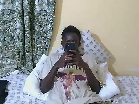 Snapshot of large_blackdick chatting on September 2025 04:41:01 PM large blackdick online show from September 2025 04:41:01 PM