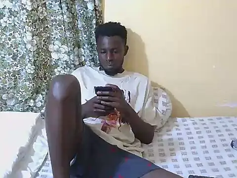 Snapshot of large_blackdick chatting on October 2025 02:51:02 PM large blackdick online show from October 2025 02:51:02 PM