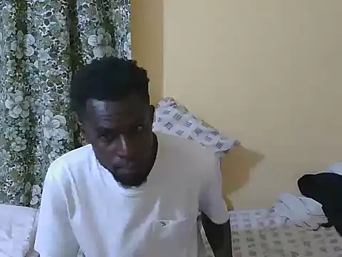 Snapshot of large_blackdick chatting on November 2025 05:31:01 PM large blackdick online show from November 2025 05:31:01 PM