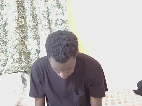 Snapshot of large_blackdick chatting on November 2025 03:28:02 PM large blackdick online show from November 2025 03:28:02 PM