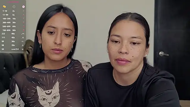 2SummerLove1 online show from December 2024 02:24:02 PM