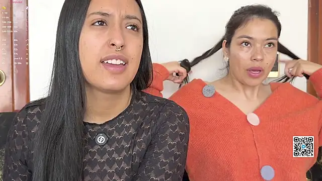 2SummerLove1 online show from April 2026 02:17:02 PM