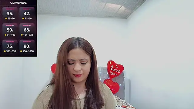 Samyq8 online show from February 2026 06:04:01 PM