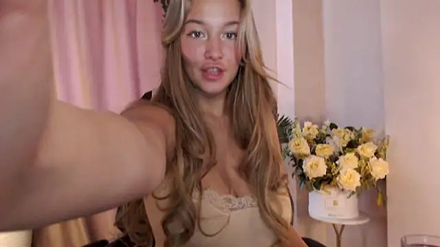 Milk Bunny online show from February 2025 08:06:01 AM