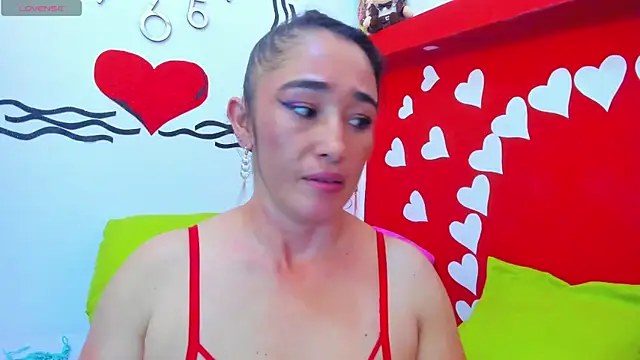 charlotte-11 online show from March 2025 09:13:01 PM