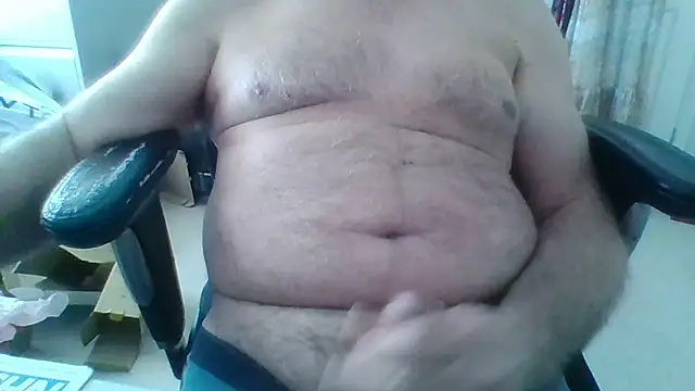 Snapshot of OfficeDad chatting on March 2025 02:34:02 PM OfficeDad online show from March 2025 02:34:02 PM