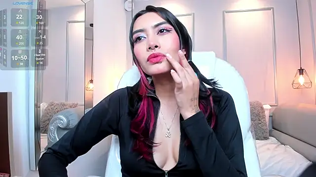 AzuraKindong online show from January 2025 07:37:01 PM