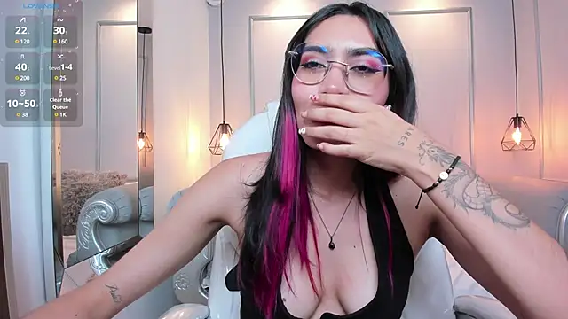 AzuraKindong online show from March 2025 01:23:01 AM