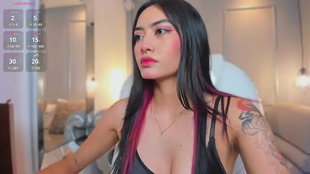 AzuraKindong online show from February 2026 07:31:01 PM