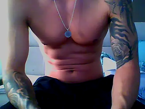 Skater29xx2 online show from February 2025 03:38:01 PM