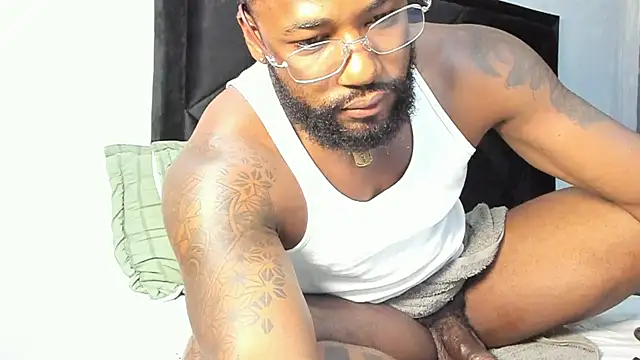 Dancelwashington online show from February 2025 08:31:02 PM