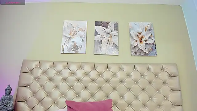 sophiia grey 1 online show from March 2025 11:31:01 PM