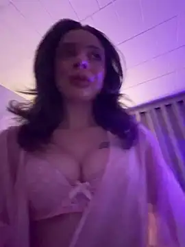 greedybratt online show from May 2026 03:45:01 AM