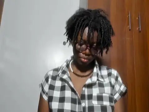 afro pop online show from December 2024 09:17:02 PM