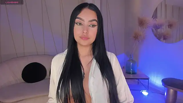 sarawinstone online show from March 2025 11:47:02 PM