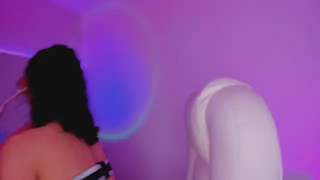 MiissCharlotte online show from November 2025 02:44:01 AM