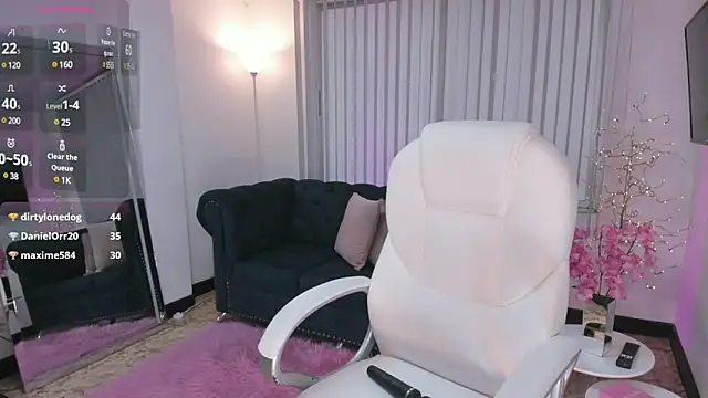 Aida adams online show from March 2025 10:47:01 PM