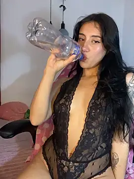 Snapshot of Steph_x chatting on June 2026 01:14:02 AM Steph x online show from June 2026 01:14:02 AM