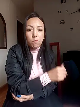 Laura martin  online show from March 2025 08:44:02 PM