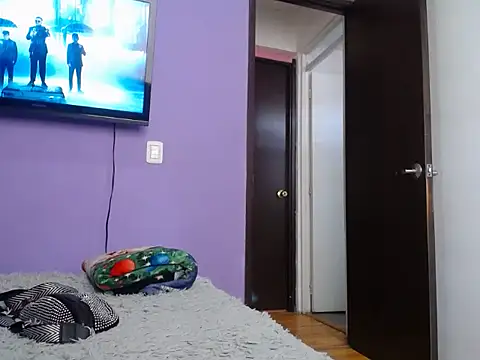 Laura martin  online show from March 2026 12:44:02 PM