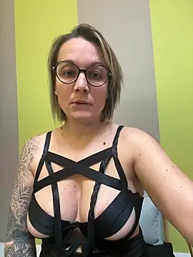 marinella07 online show from February 2025 08:44:01 AM