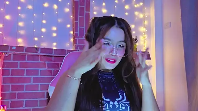 Juanelopez1 online show from February 2026 03:18:01 AM