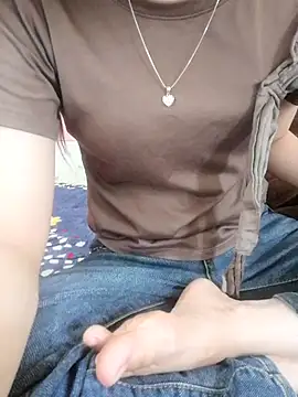 -Almira- online show from September 2025 02:00:02 AM