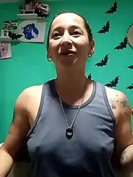 emilypoppy3 online show from February 2025 03:40:01 AM