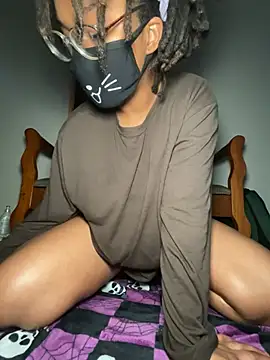 SamiTsunami online show from December 2024 10:32:01 PM