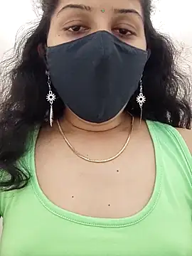 Angleannie online show from November 2025 04:20:02 PM