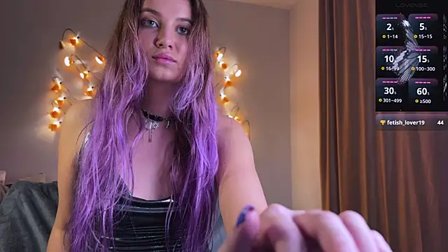 Snapshot of Femdom_Lola chatting on January 2025 05:29:01 PM Femdom Lola online show from January 2025 05:29:01 PM