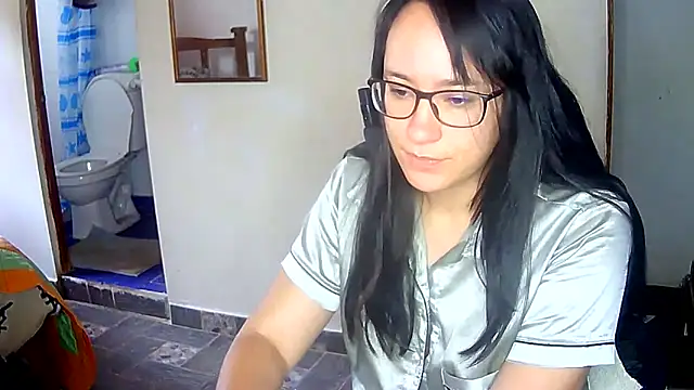 brittanycheeks online show from January 2025 04:17:02 PM