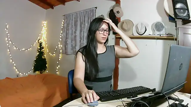 brittanycheeks online show from September 2025 11:15:02 PM