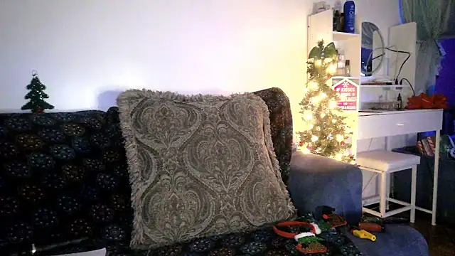 samone9 online show from December 2025 11:12:01 PM