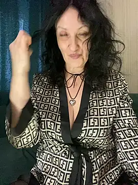 Snapshot of Katie-n chatting on January 2025 11:53:02 AM Katie-n online show from January 2025 11:53:02 AM