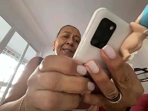 sweeviolet online show from December 2024 10:47:01 AM