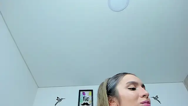 im sarah34 online show from December 2025 07:02:02 AM