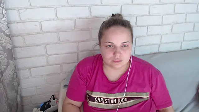 Crazyy girl  online show from November 2025 03:35:01 PM