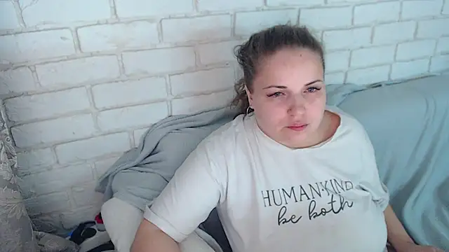 Snapshot of Crazyy_girl_ chatting on February 2026 04:25:01 PM Crazyy girl online show from February 2026 04:25:01 PM