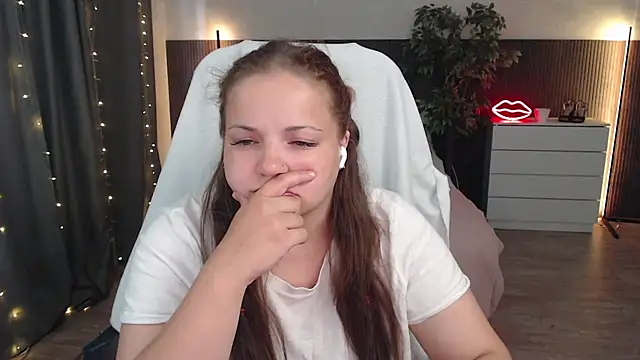 Crazyy girl  online show from July 2026 06:58:02 AM