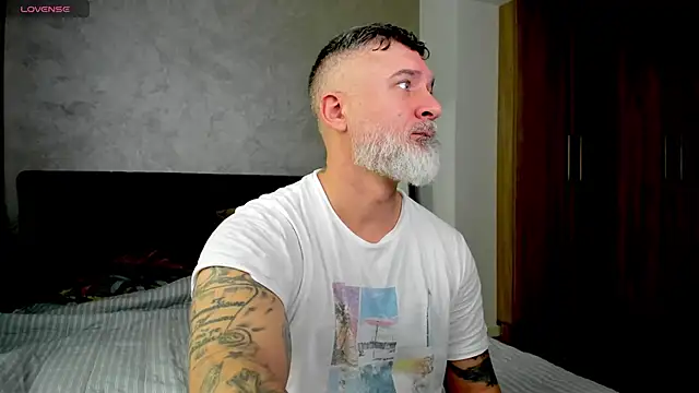 BlowMyXXL online show from January 2025 10:31:02 AM