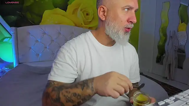 BlowMyXXL online show from January 2026 10:41:02 AM