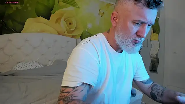 Snapshot of BlowMyXXL chatting on February 2026 09:08:02 AM BlowMyXXL online show from February 2026 09:08:02 AM